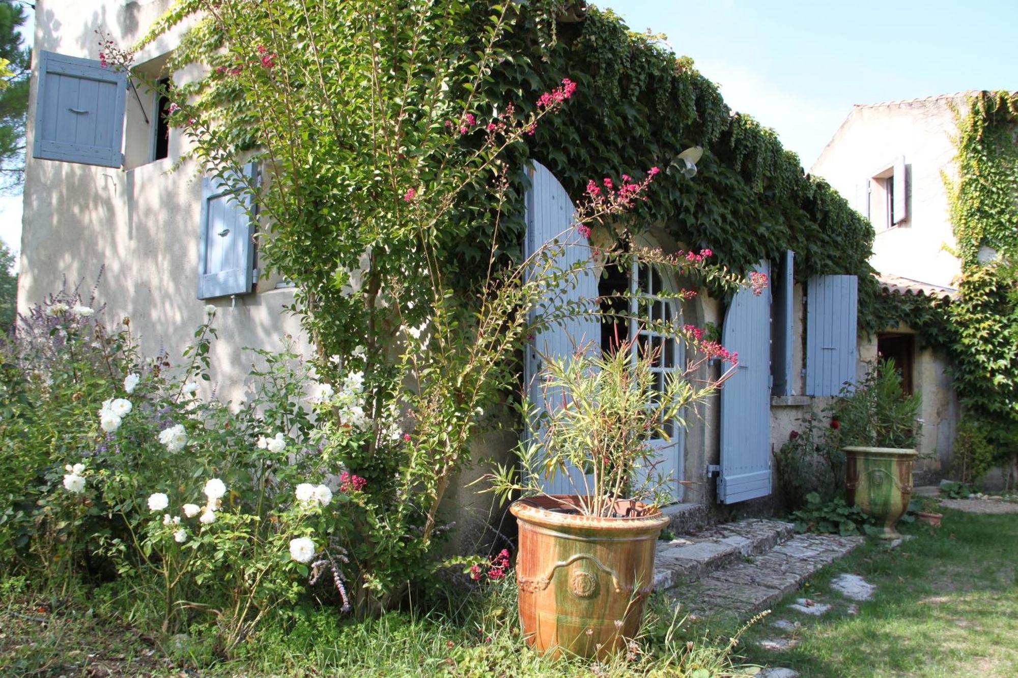 Le Mas Des Pins Mane  Exterior photo